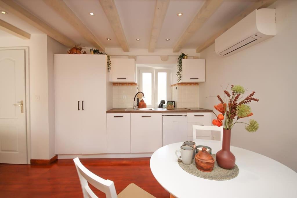 Bohemian Apartment City Center - 2 Bedroom Ντουμπρόβνικ Εξωτερικό φωτογραφία